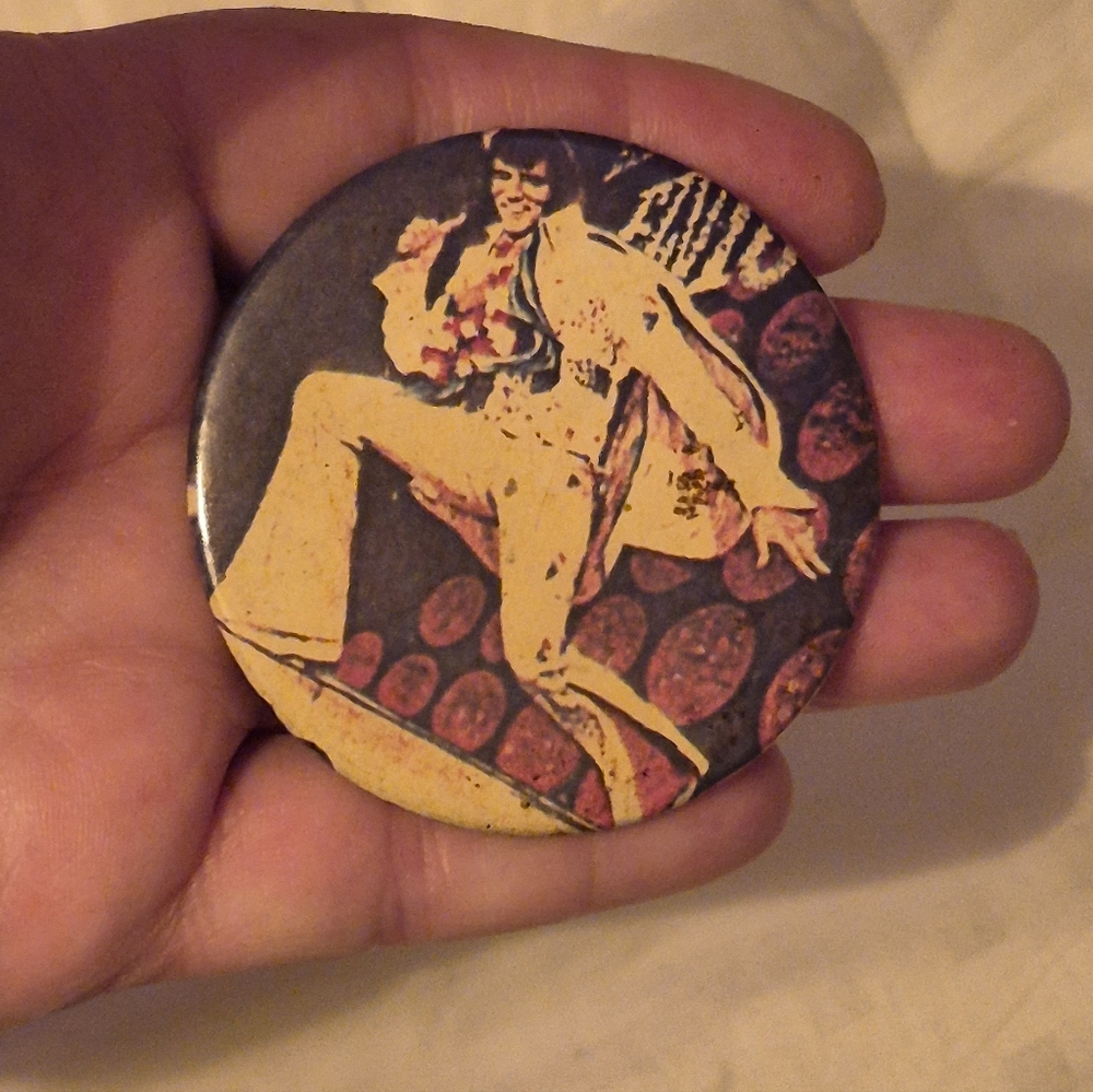 Old Elvis Concert Pin - Picture 2 of 8